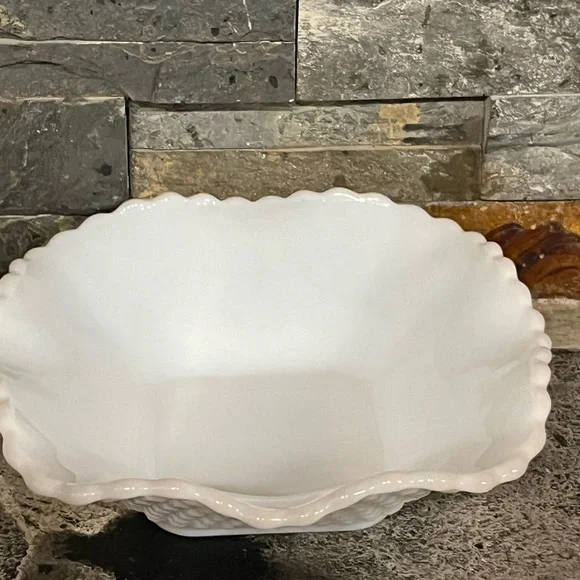 Vintage 1950s Fenton Diamond Cut Scalloped 6” White Milk Glass Candy Nut Dish’s - Picture 3 of 13